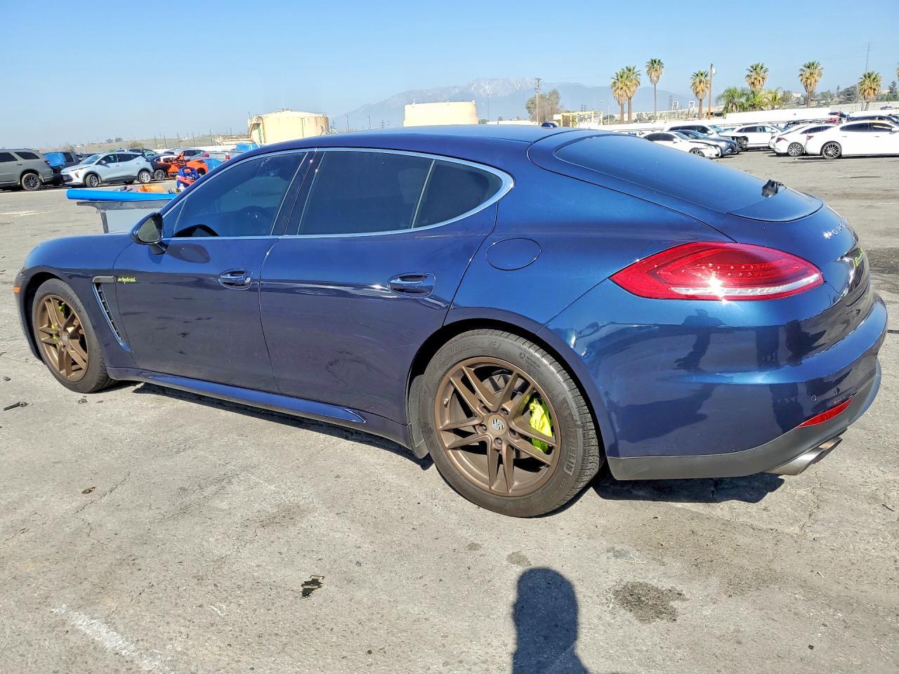 2014 Porsche Panamera S Hybrid - Фото 2