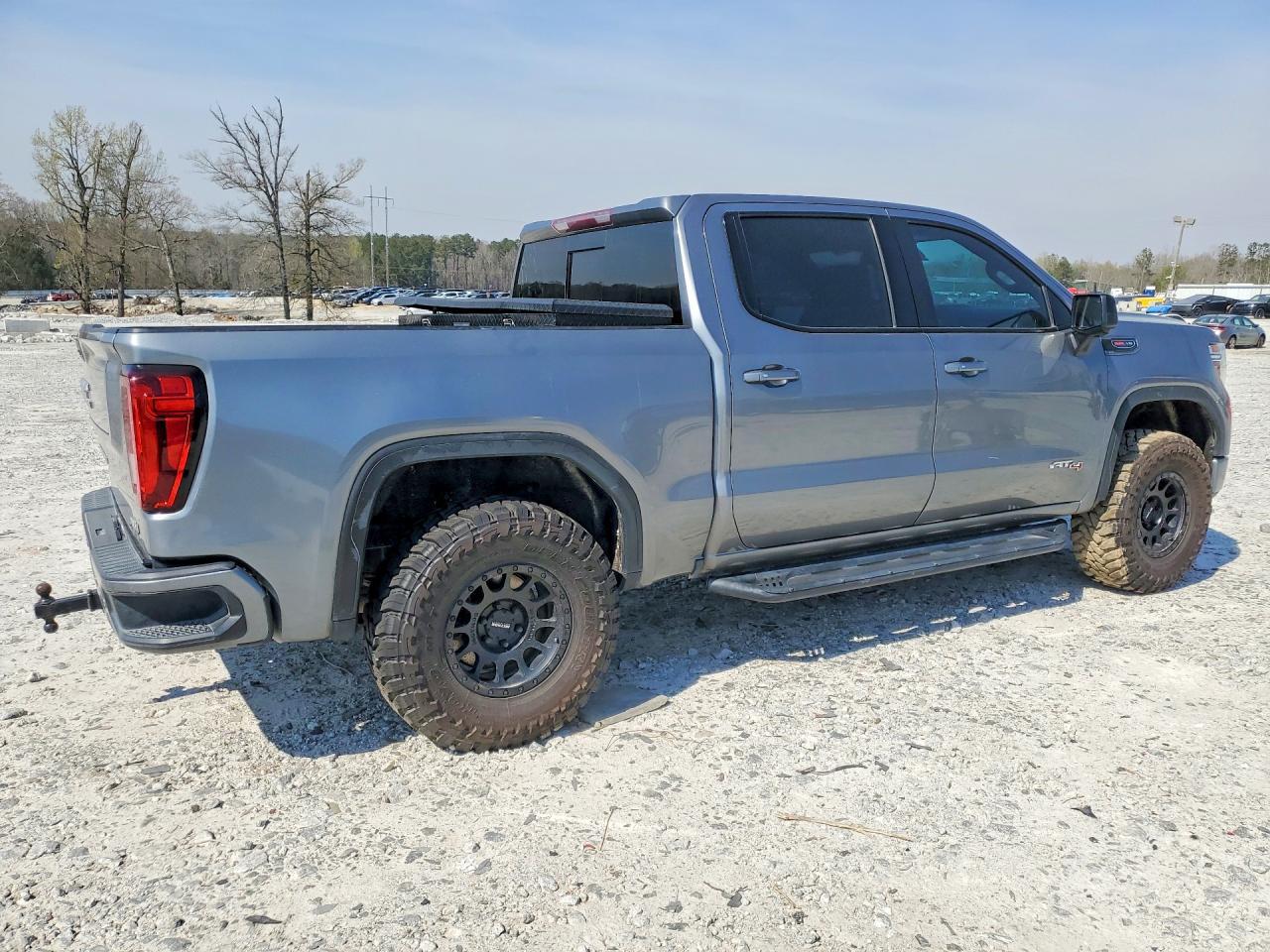 2020 GMC Sierra K1500 At4 - Фото 3