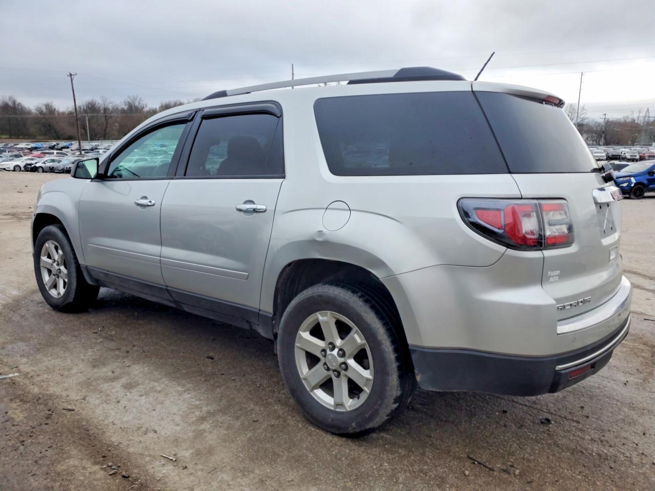 2014 GMC Acadia Sle - Image 2