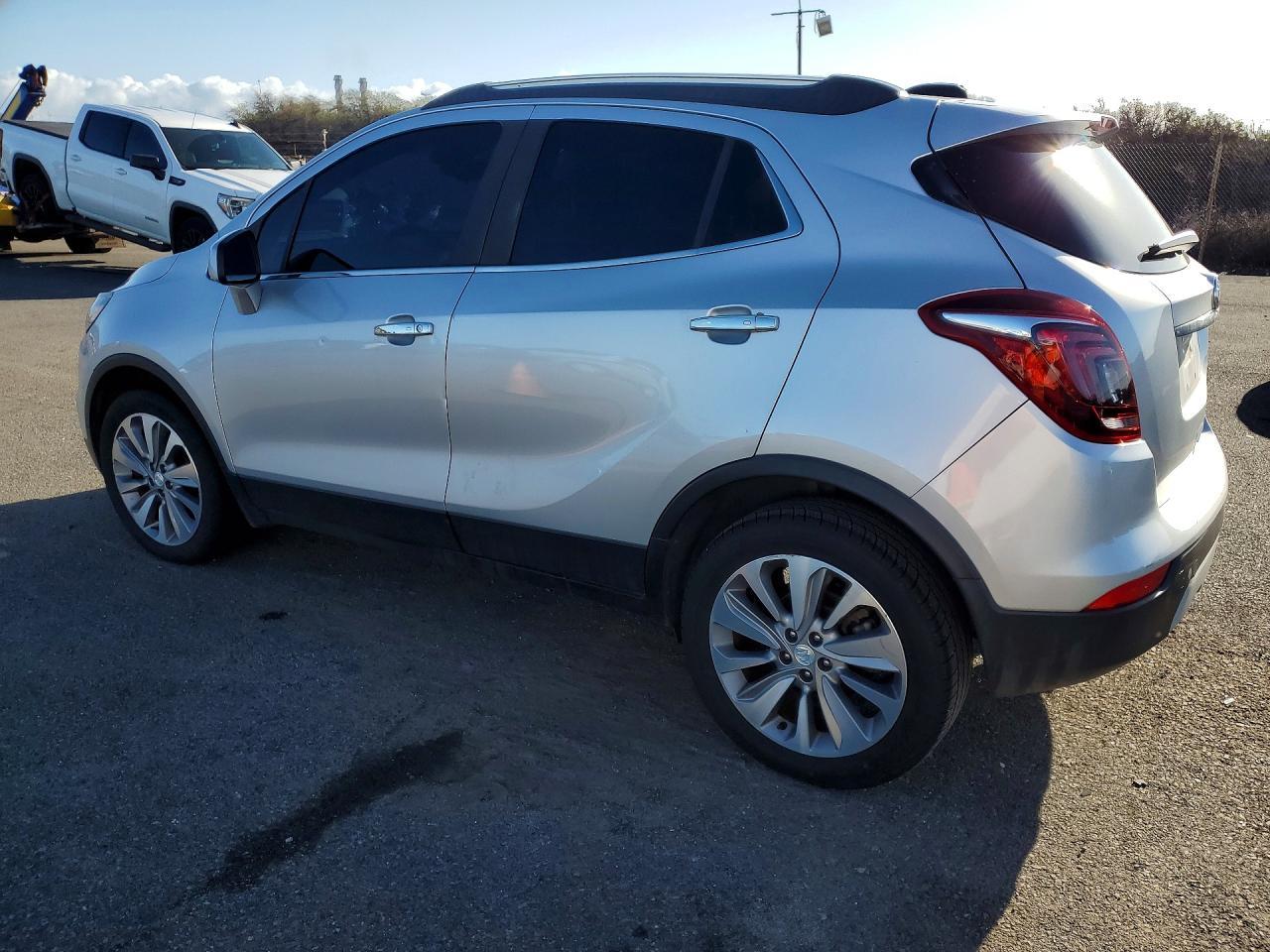 2020 Buick Encore Preferred - Фото 2