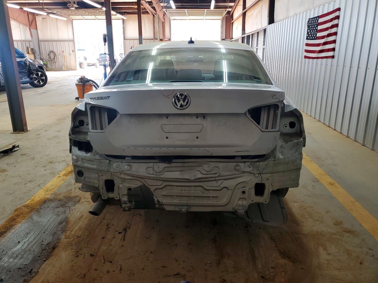 2013 Volkswagen Passat Se - Image 6