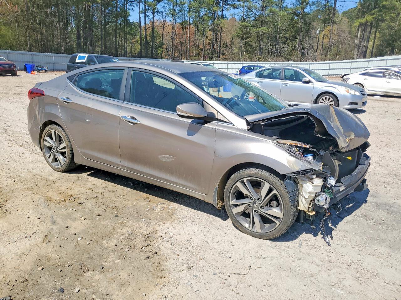 2015 Hyundai Elantra Limited - Фото 4
