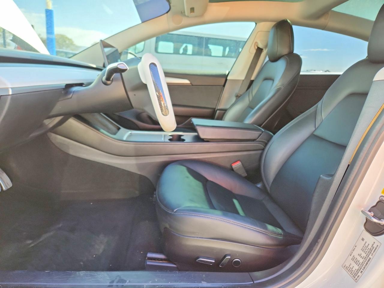 2021 Tesla Model 3 - Фото 7