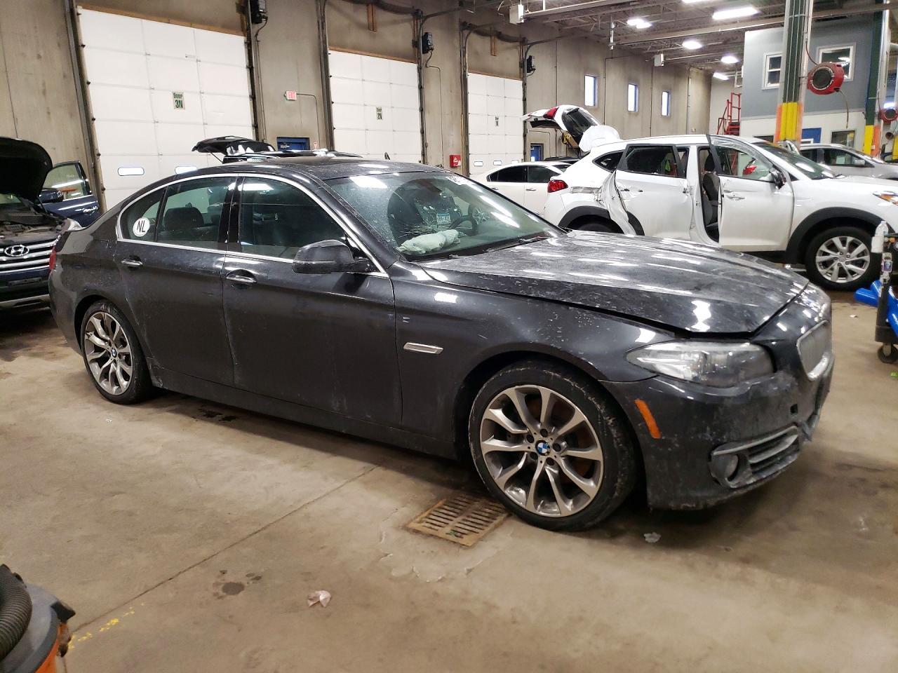 2014 BMW 535 Xi - Фото 4