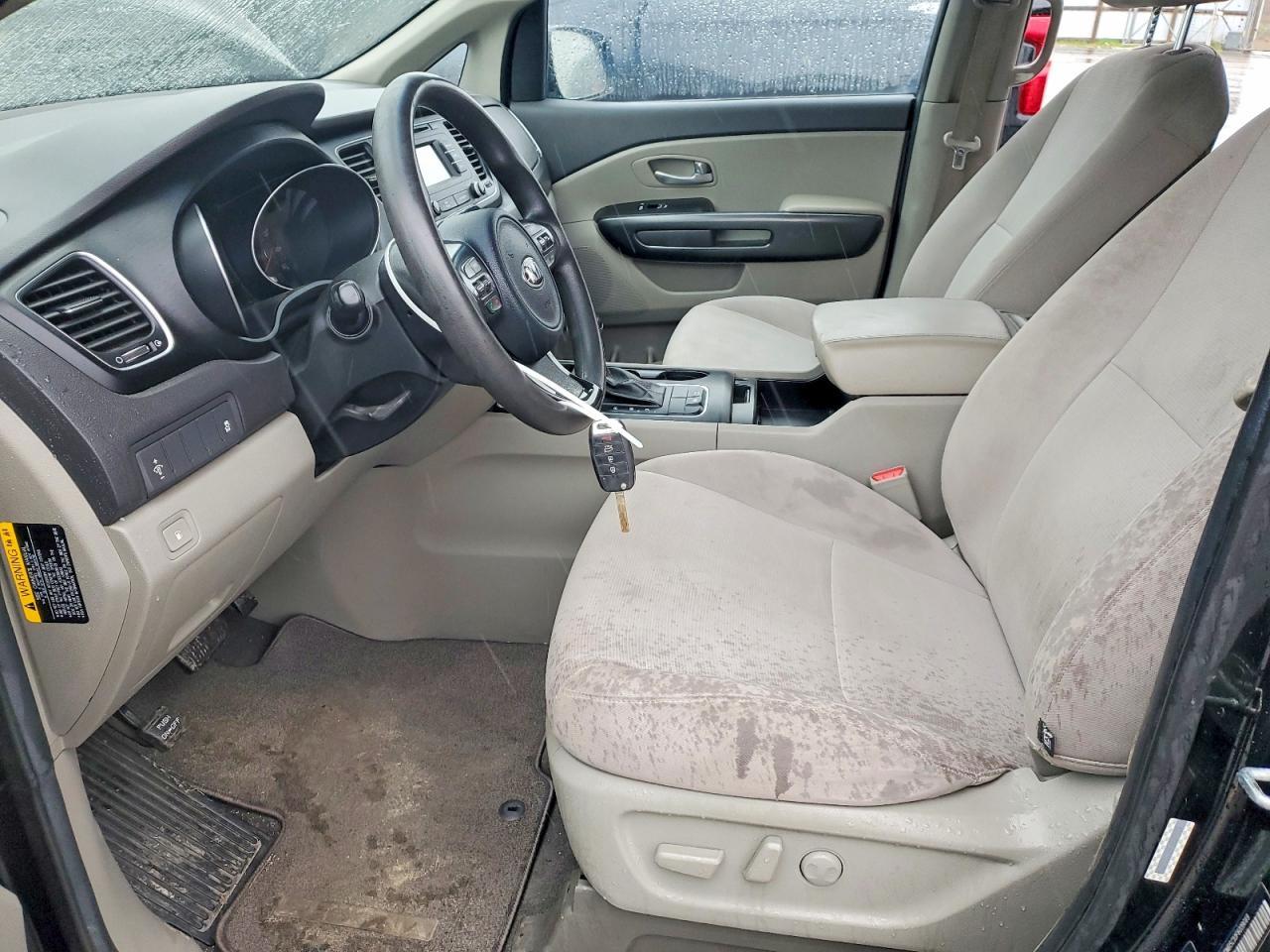 2015 Kia Sedona Lx - Image 7