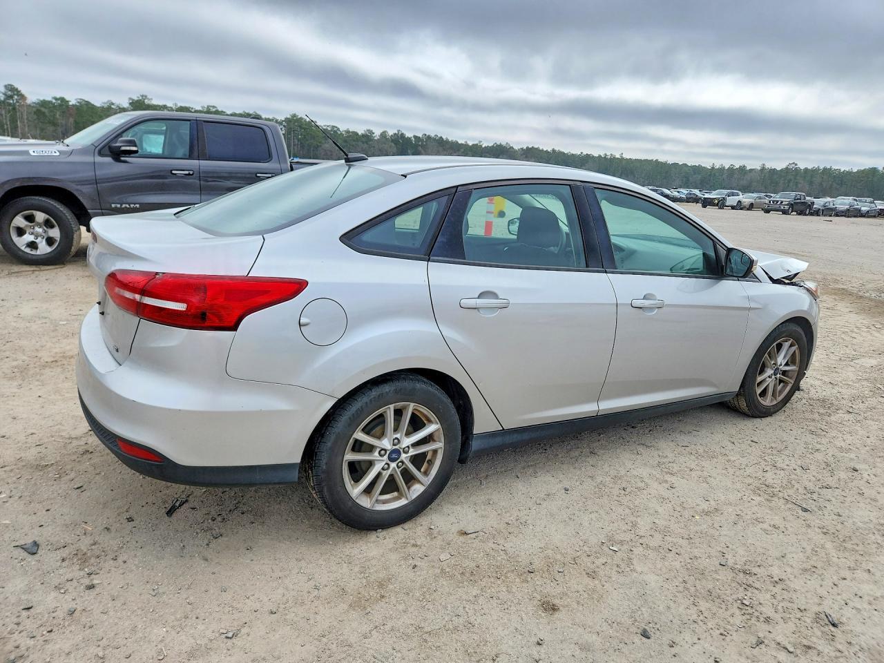 2017 Ford Focus - Фото 3