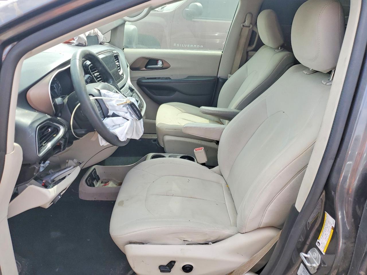2017 Chrysler Pacifica Touring - Фото 7