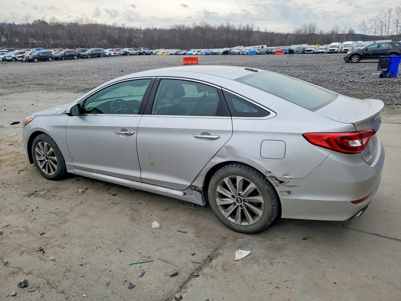 2016 Hyundai Sonata Sport - Фото 2