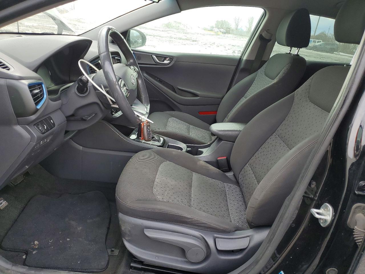 2019 Hyundai Ioniq Plug-In Hybrid Base - Image 7