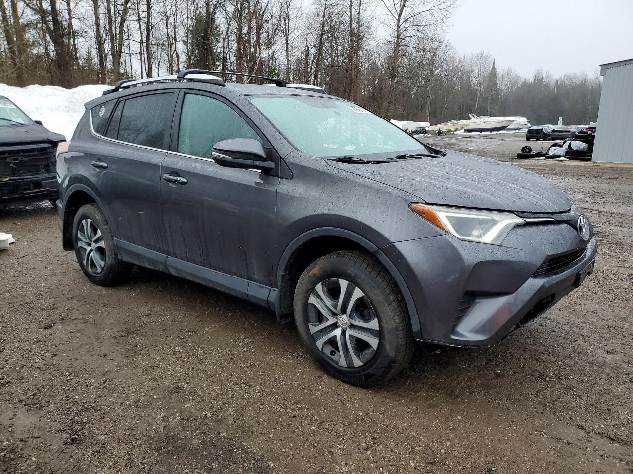 2016 Toyota Rav4 Le - Image 4