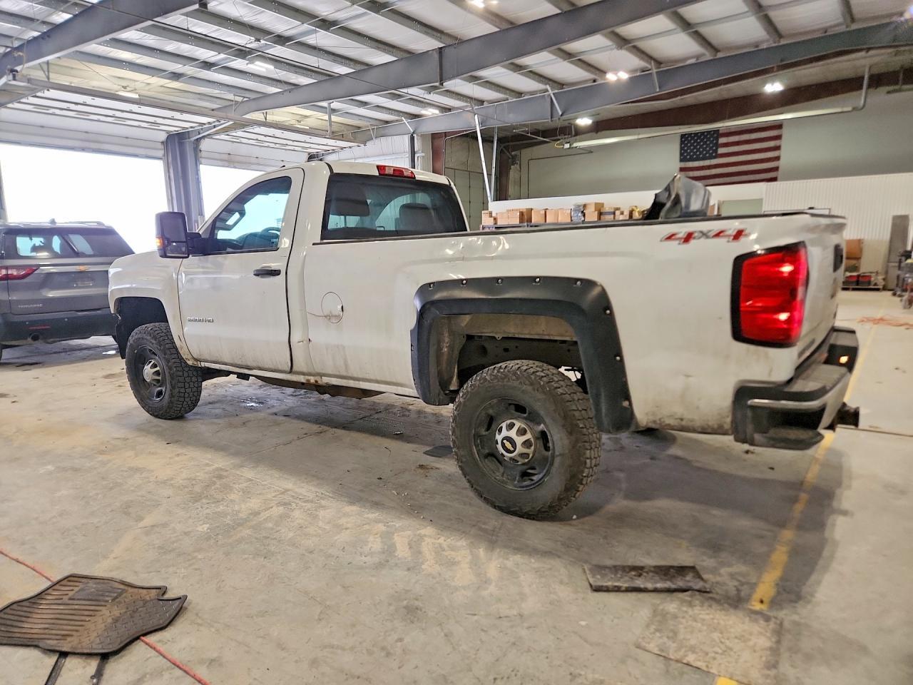 2015 Chevrolet Silverado K2500 Heavy Duty - Image 2