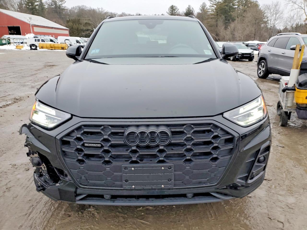 2024 Audi Q5 Premium 45 - Image 5