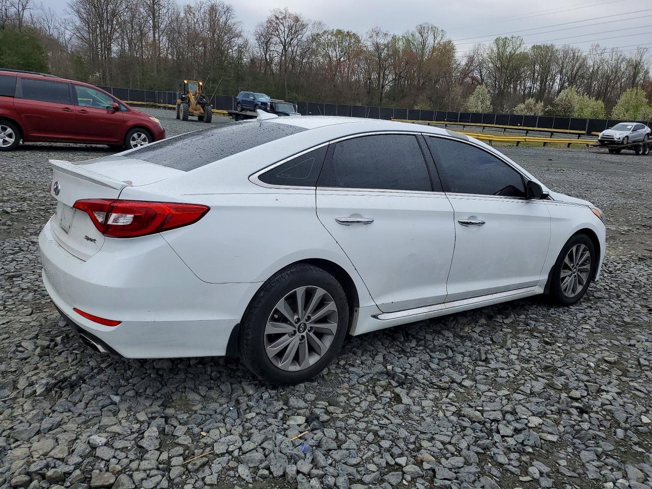2017 Hyundai Sonata Sport - Фото 3