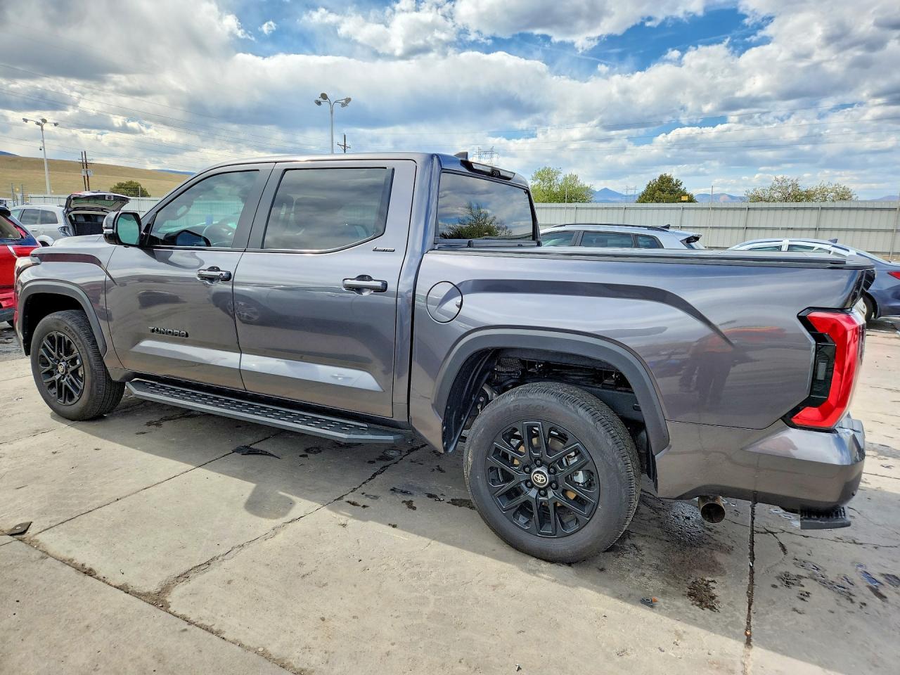 2025 Toyota Tundra Limited - Фото 2