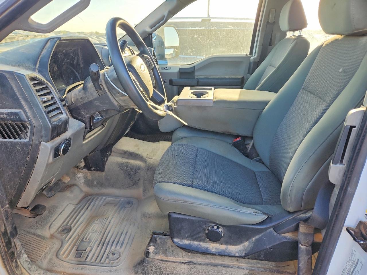 2021 Ford F250 Xl 4Wd 6.7L V8 Tdsl Ext Cab - Фото 7