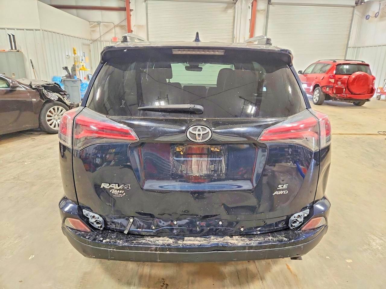 2017 Toyota Rav4 Se - Фото 6