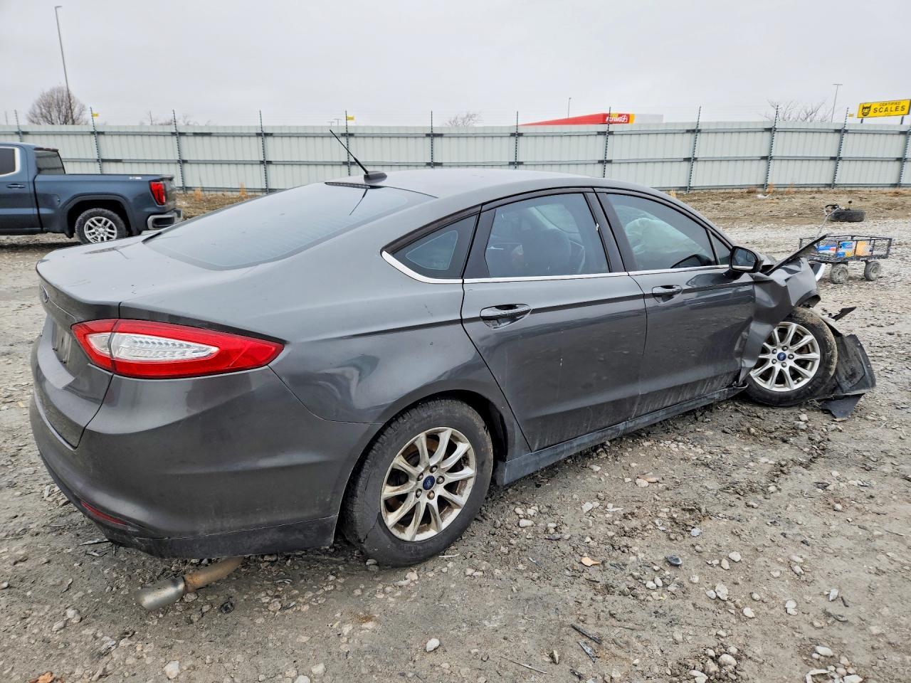 2015 Ford Fusion - Фото 3