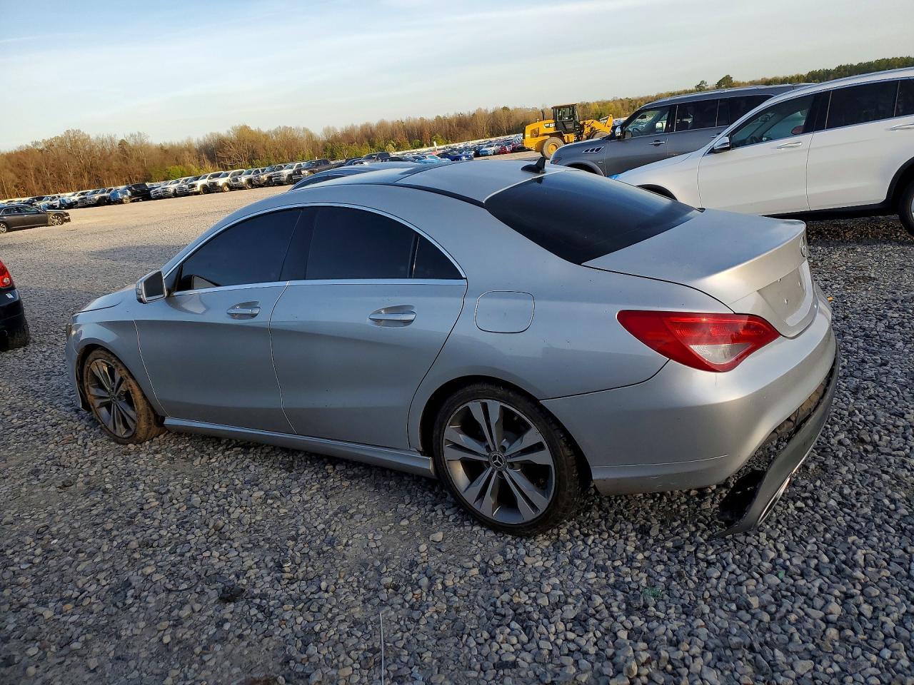 2018 Mercedes-Benz Cla 250 - Фото 2