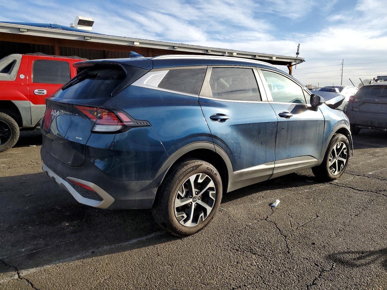 2023 Kia Sportage Hybrid Ex - Image 3