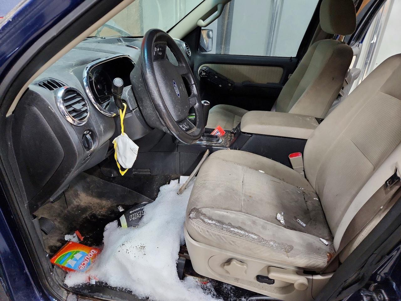 2008 Ford Explorer - Фото 7