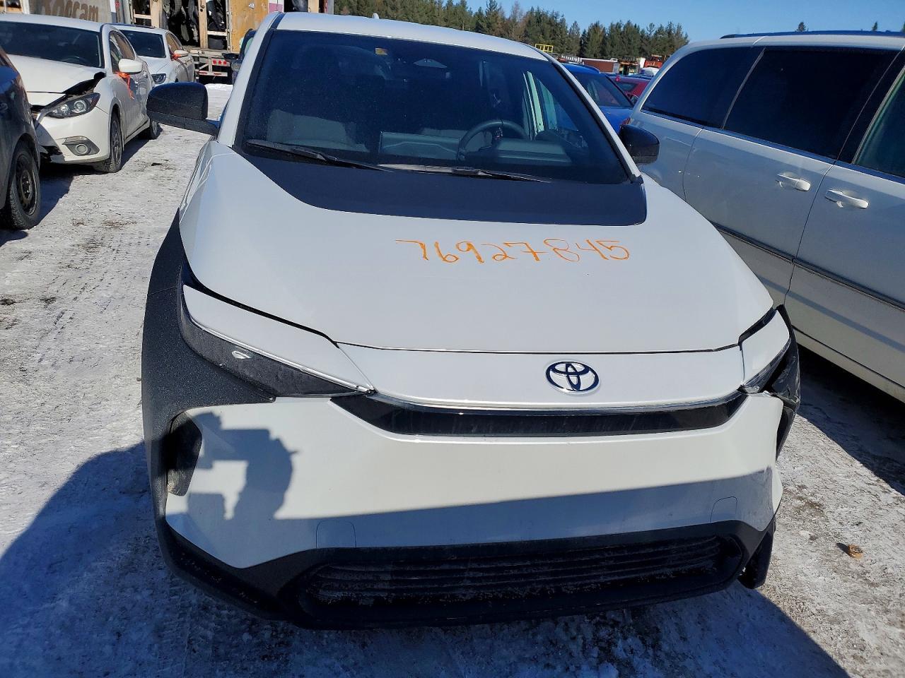 2025 Toyota Bz4X Xle - Image 5