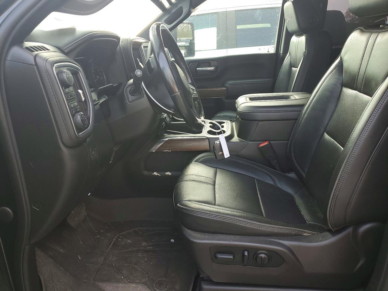 2022 Chevrolet Silverado K3500 High Country - Фото 7