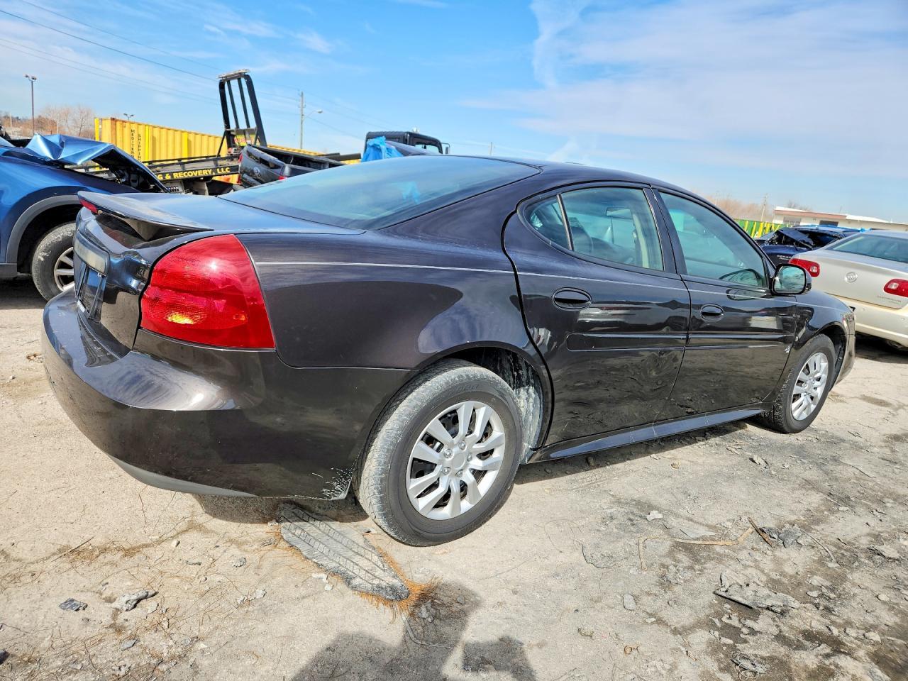 2008 Pontiac Grand Prix - Image 3