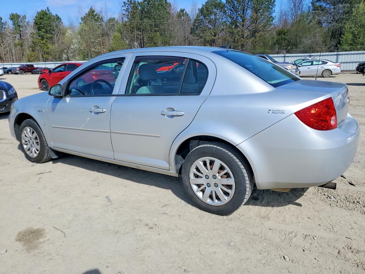 2009 Chevrolet Cobalt Ls - Image 2