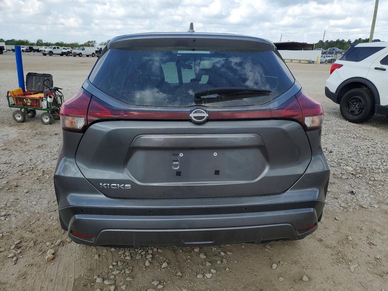 2024 Nissan Kicks S - Image 6