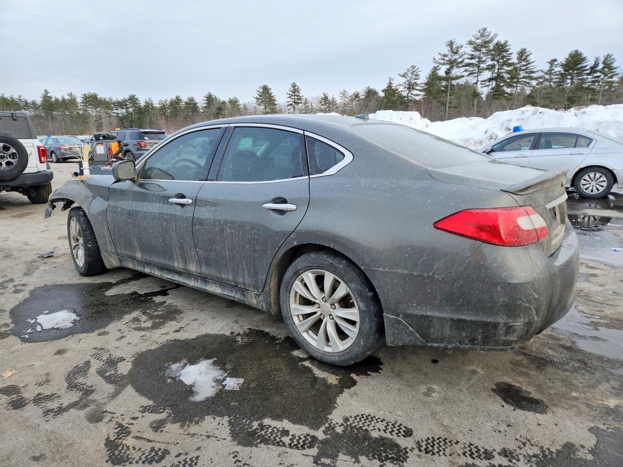 2011 Infiniti M37 Base - Фото 2