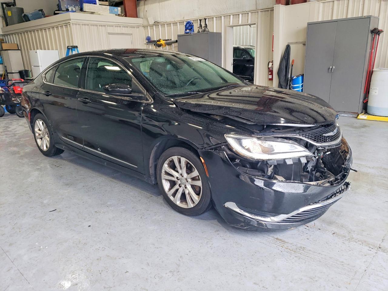 2016 Chrysler 200 Limited - Фото 4