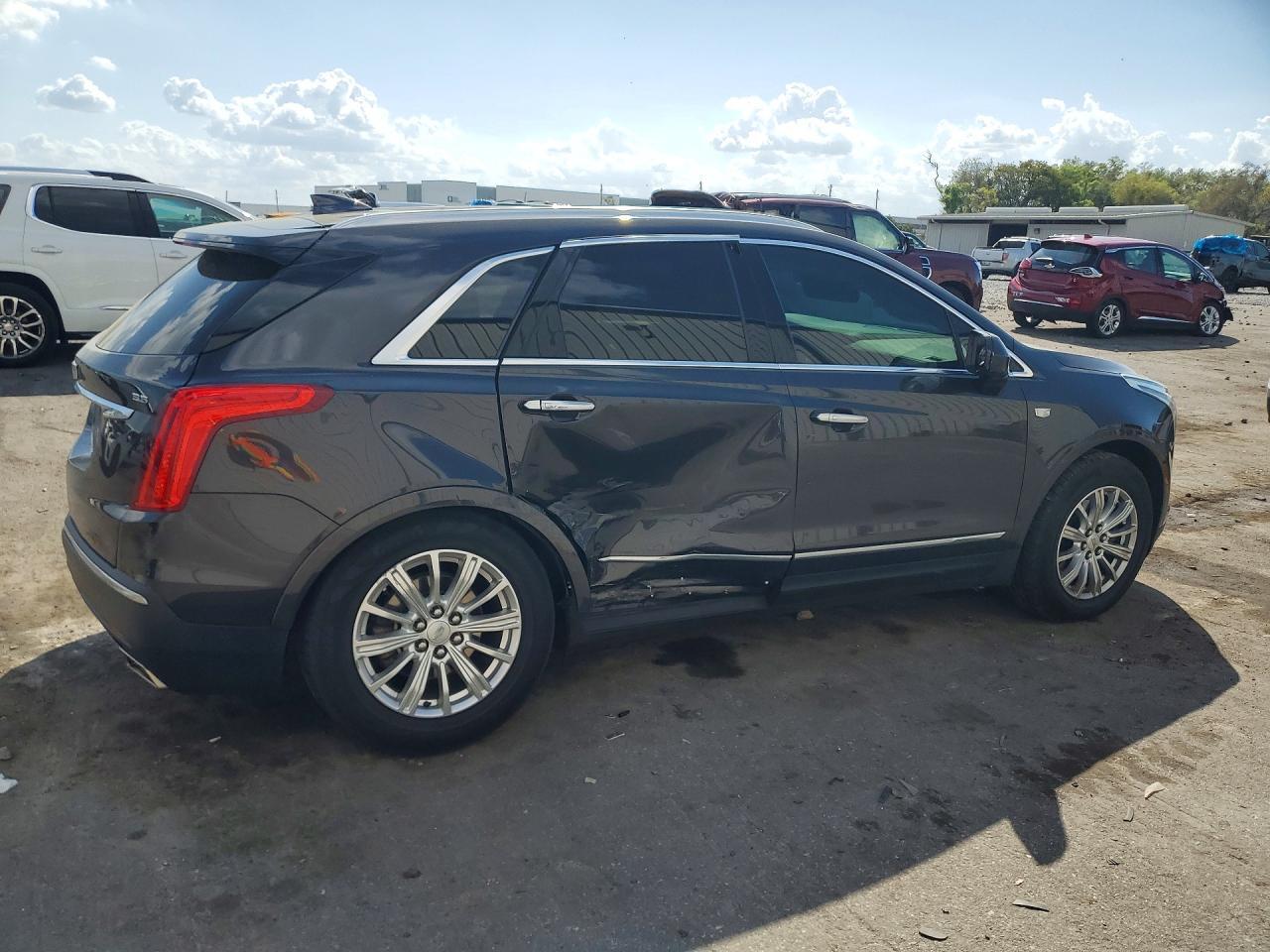 2019 Cadillac Xt5 - Фото 3