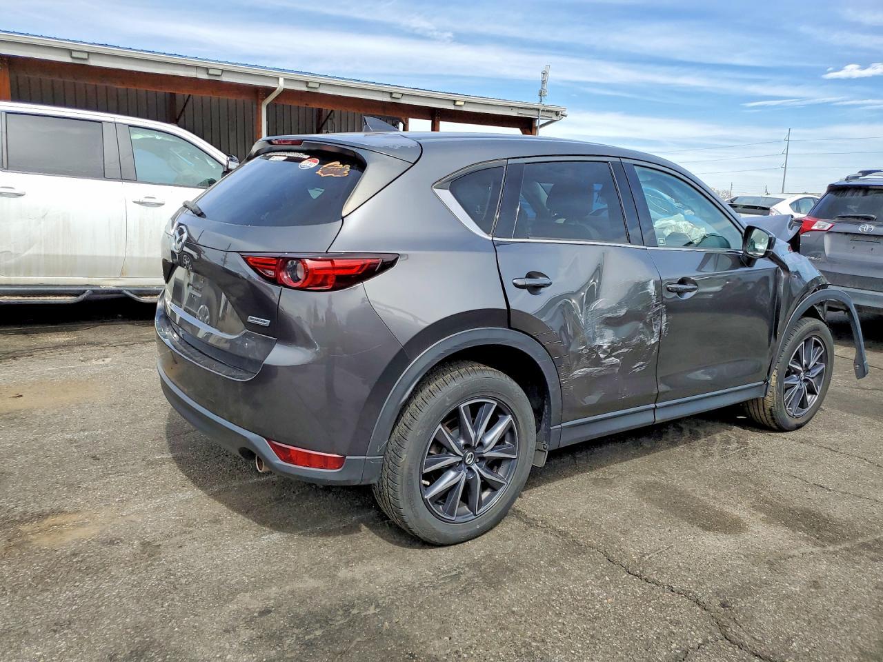 2017 Mazda Cx-5 Grand Touring - Image 3