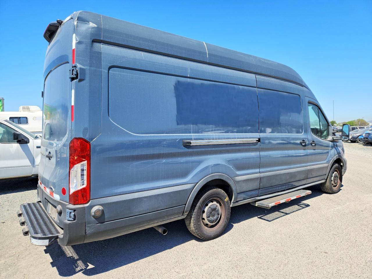 2021 Ford Transit T-250 Cargo ** R & D * Pri Fleet ** - Фото 3