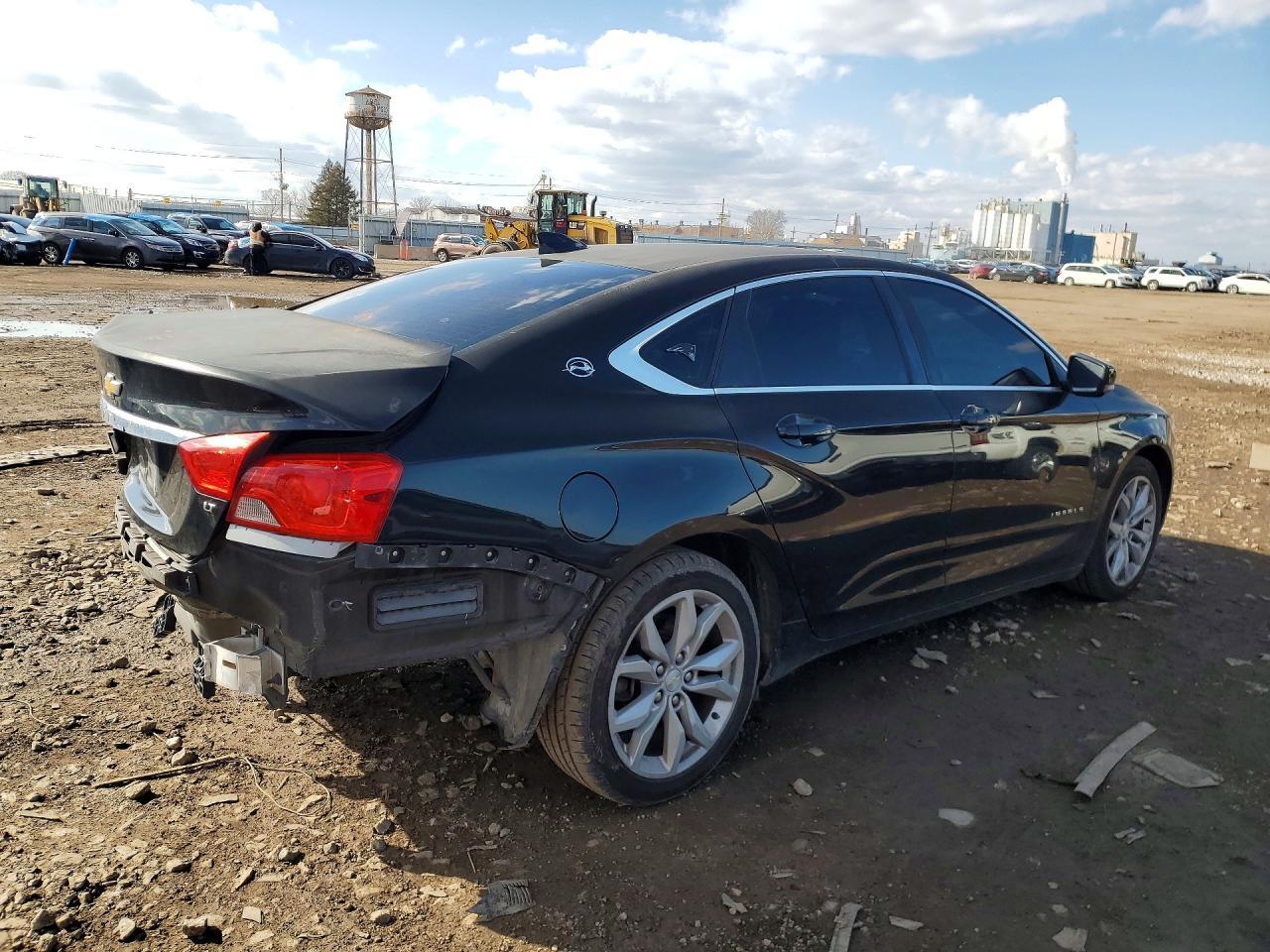 2017 Chevrolet Impala Lt - Image 3