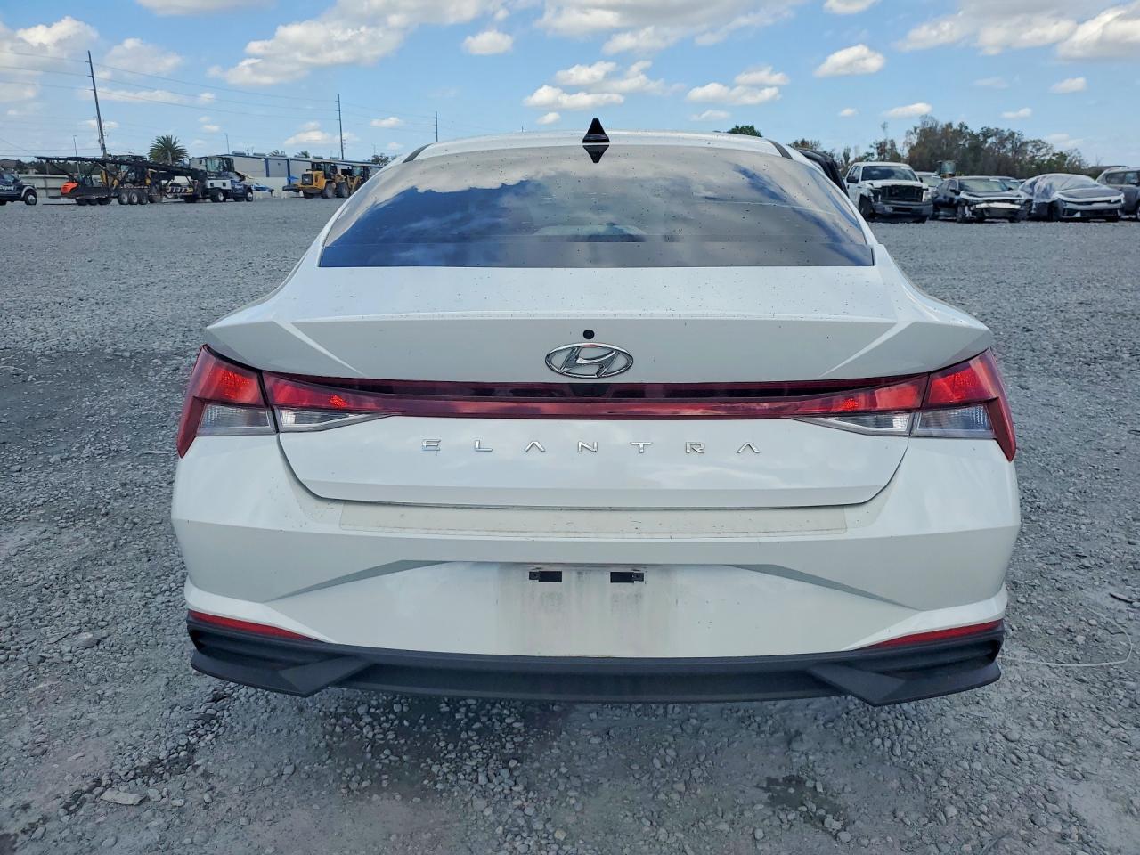 2021 Hyundai Elantra Sel - Image 6