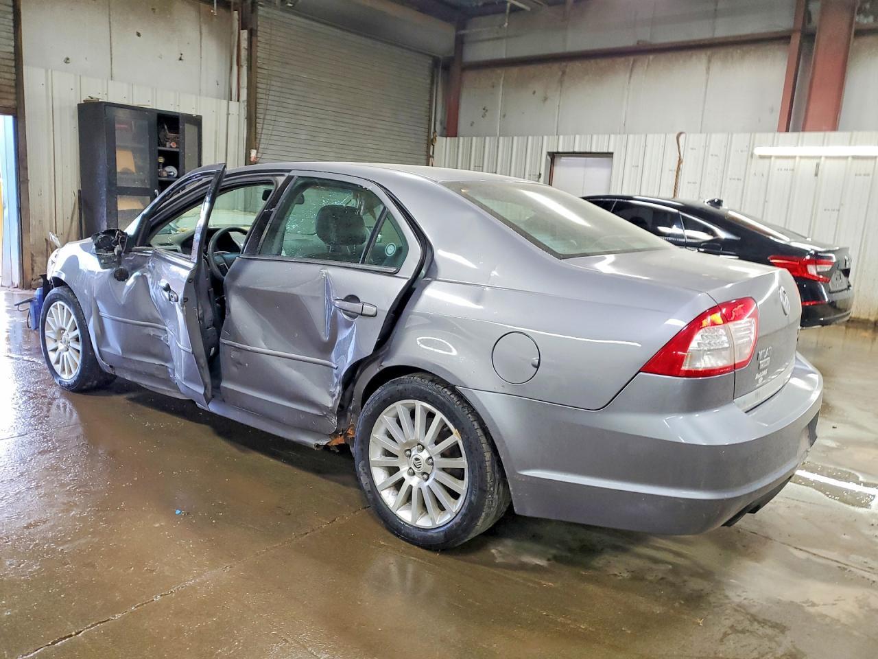 2007 Mercury Milan Premier - Image 2