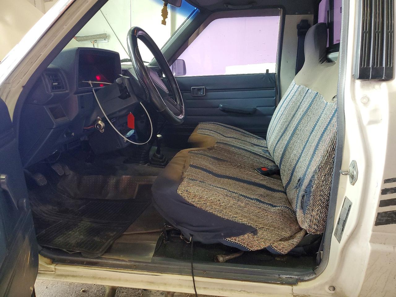 1987 Toyota Pickup Base - Фото 7