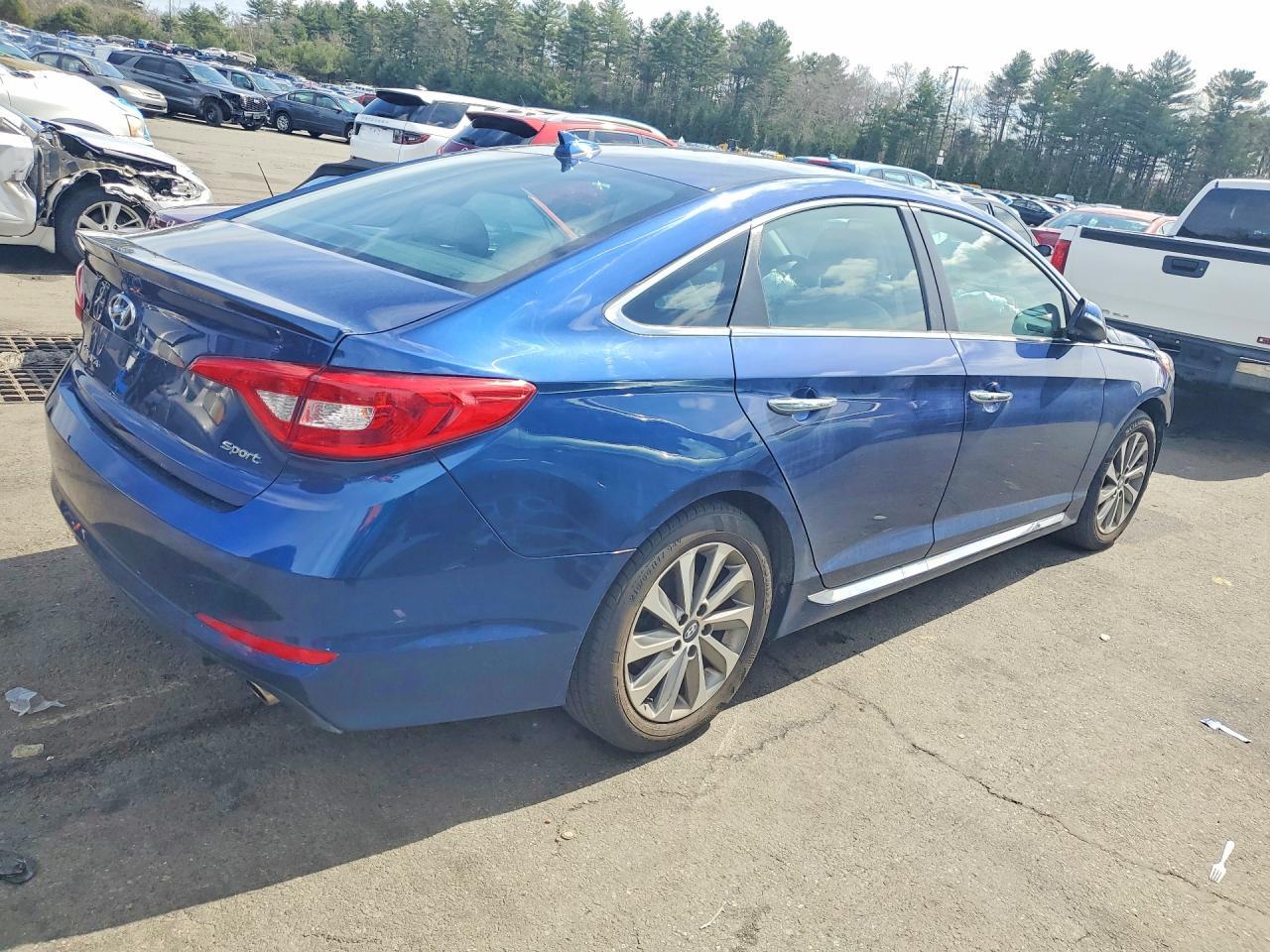 2017 Hyundai Sonata Sport - Image 3