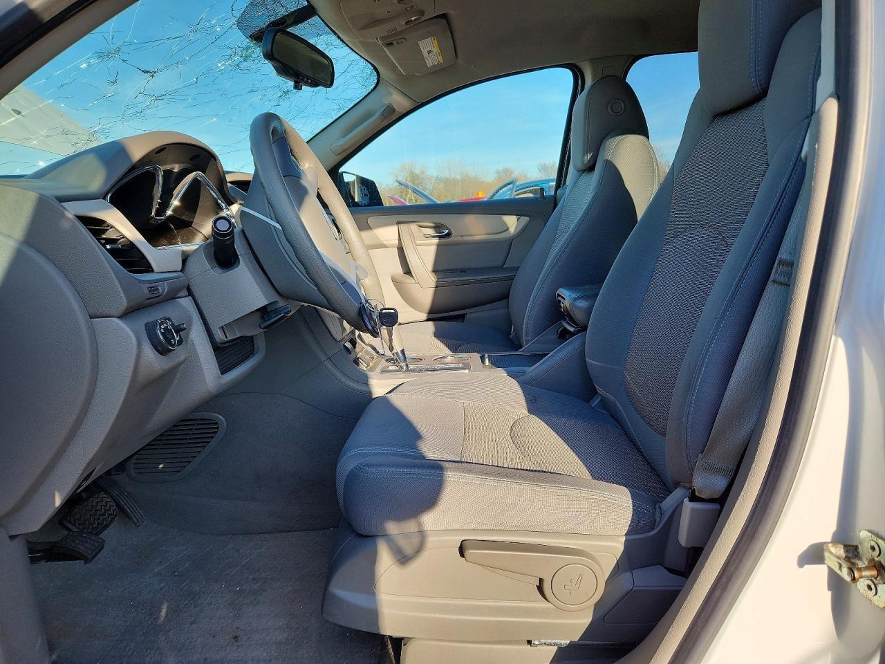 2017 Chevrolet Traverse Ls - Image 7