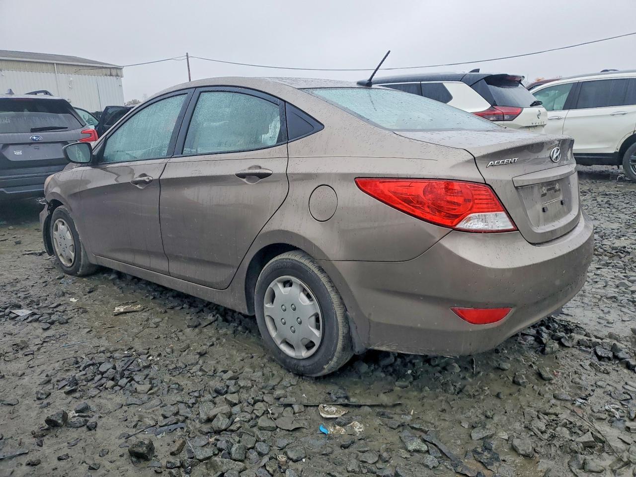 2013 Hyundai Accent Gls - Image 2