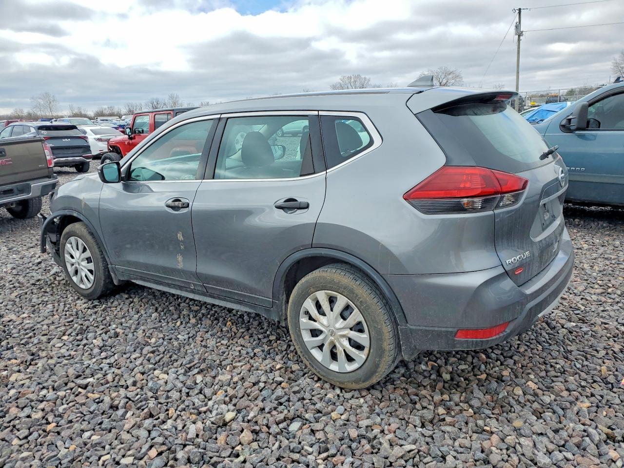 2018 Nissan Rogue S - Фото 2