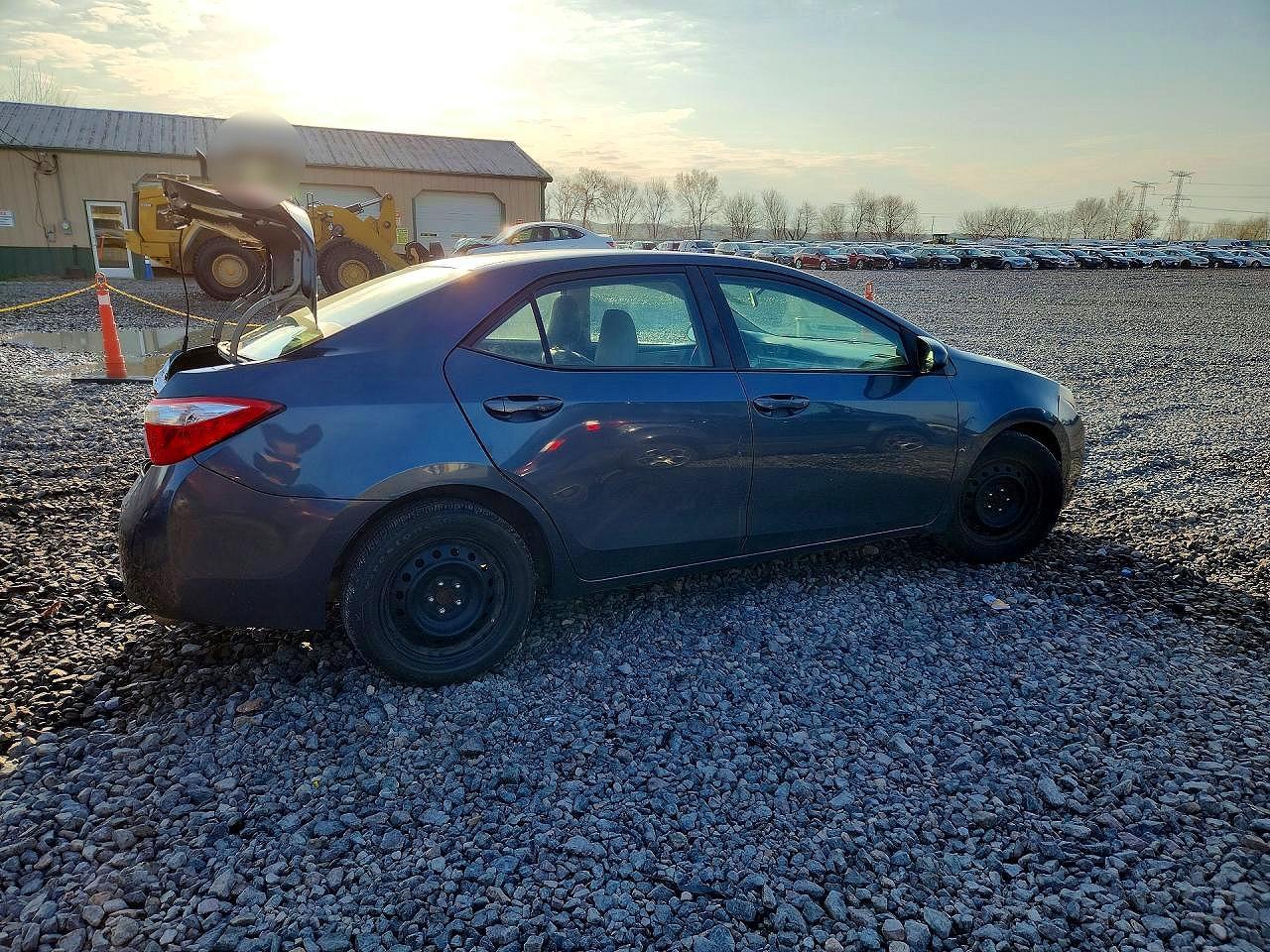 2016 Toyota Corolla Le - Image 3