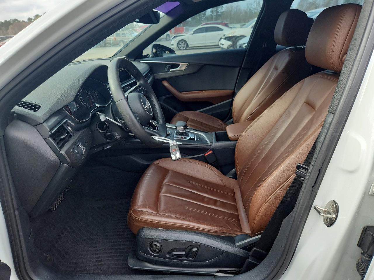 2019 Audi A4 Premium - Фото 7