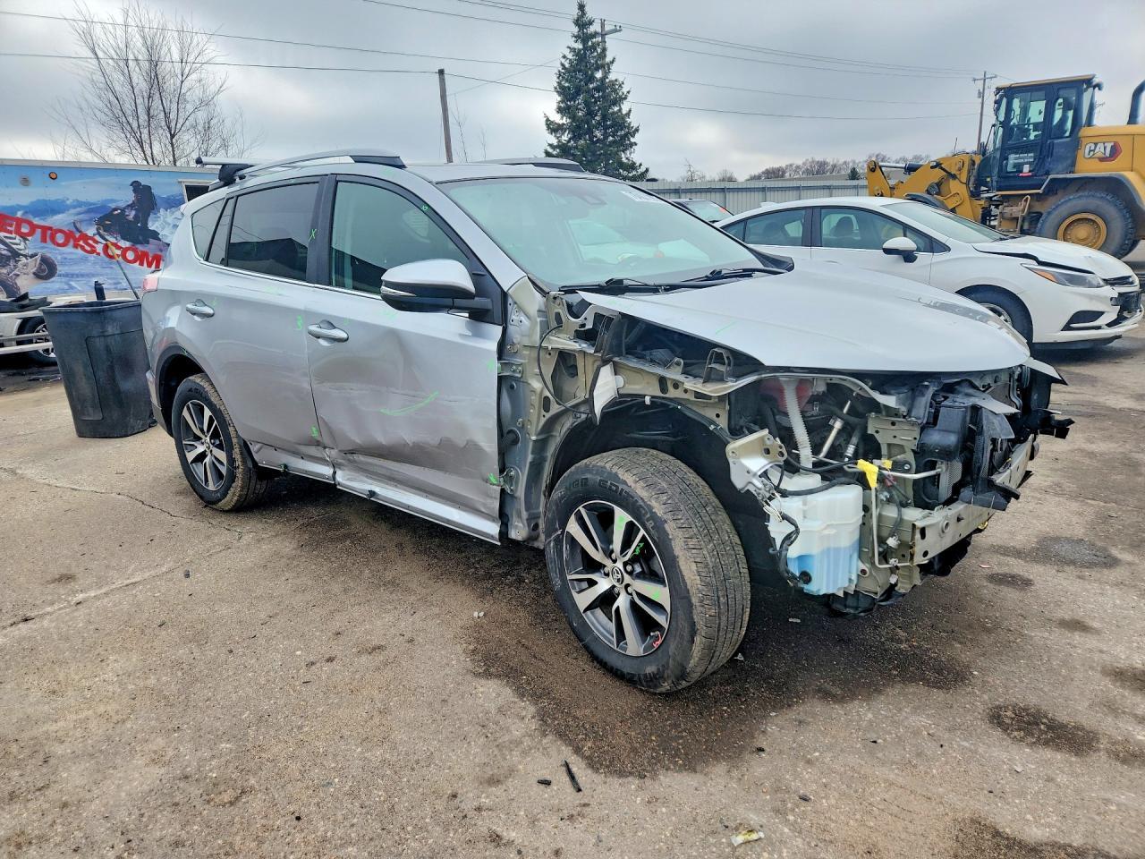 2017 Toyota Rav4 Xle - Image 4