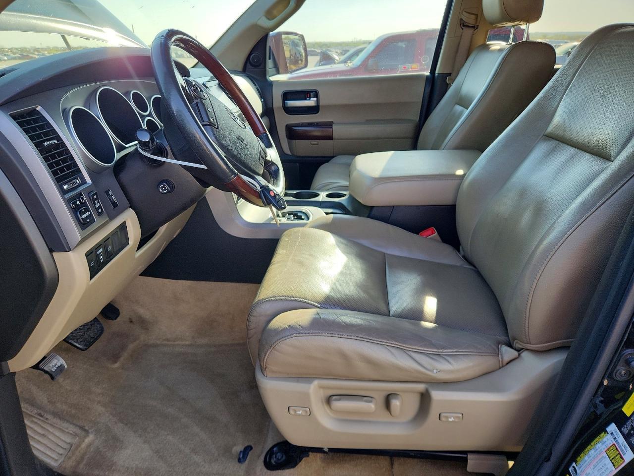 2011 Toyota Sequoia Platinum - Фото 7