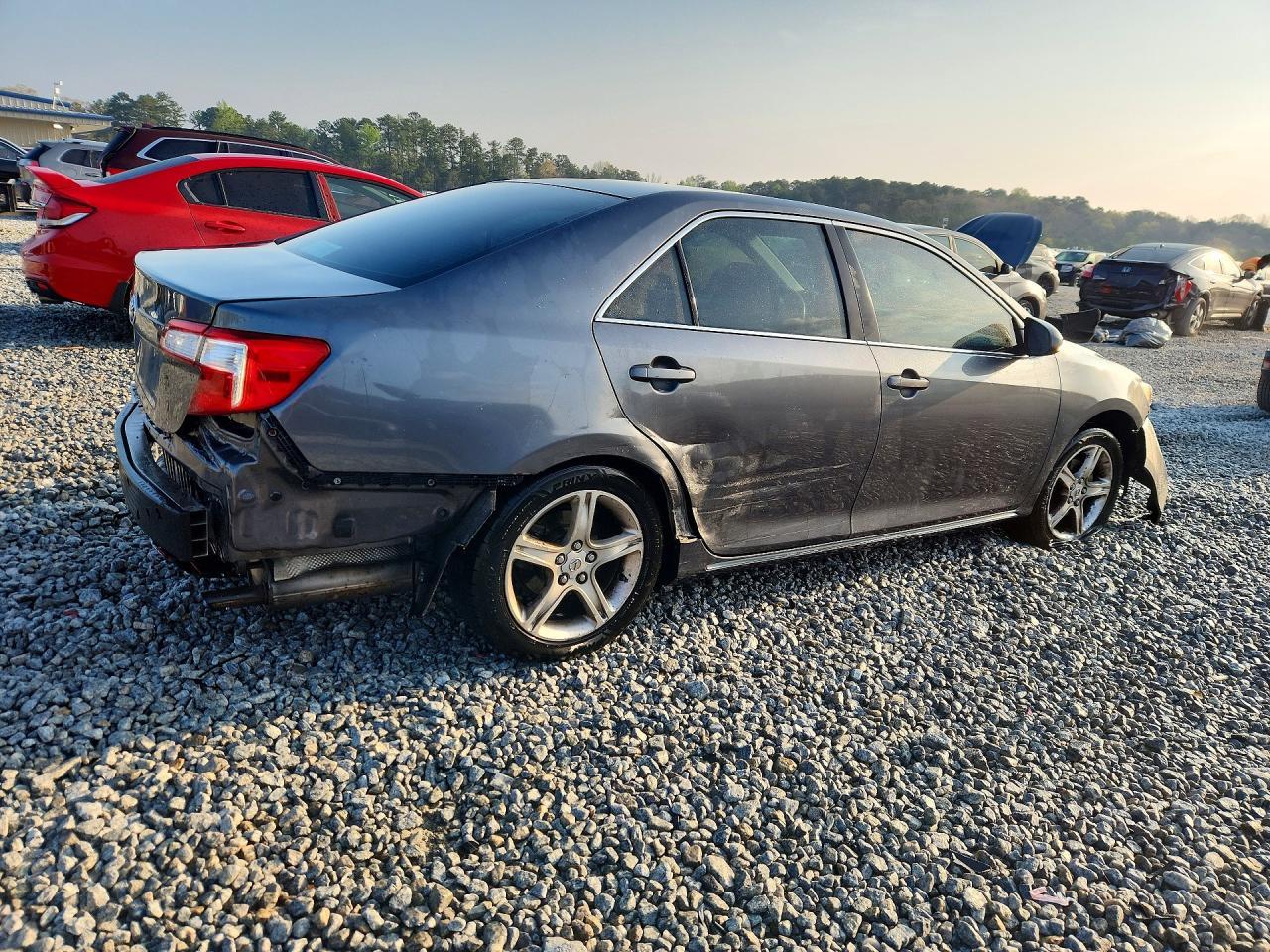 2013 Toyota Camry Le - Image 3