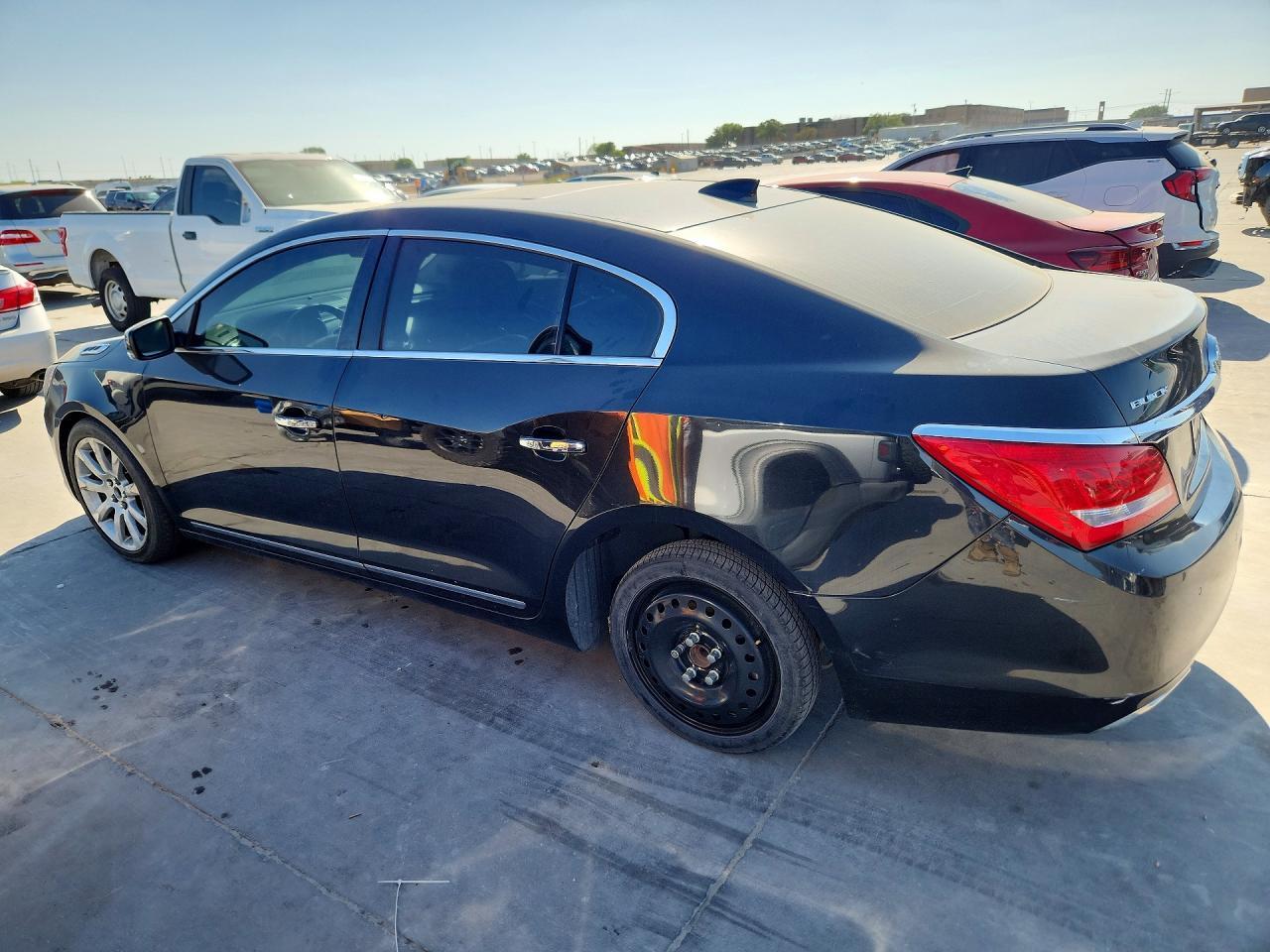 2015 Buick Lacrosse Premium - Фото 2