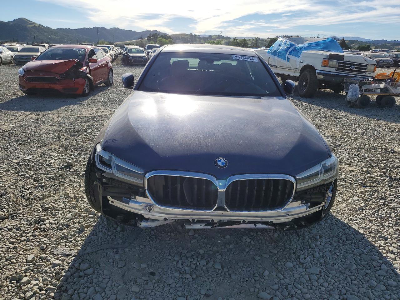 2023 BMW 530 I - Фото 5