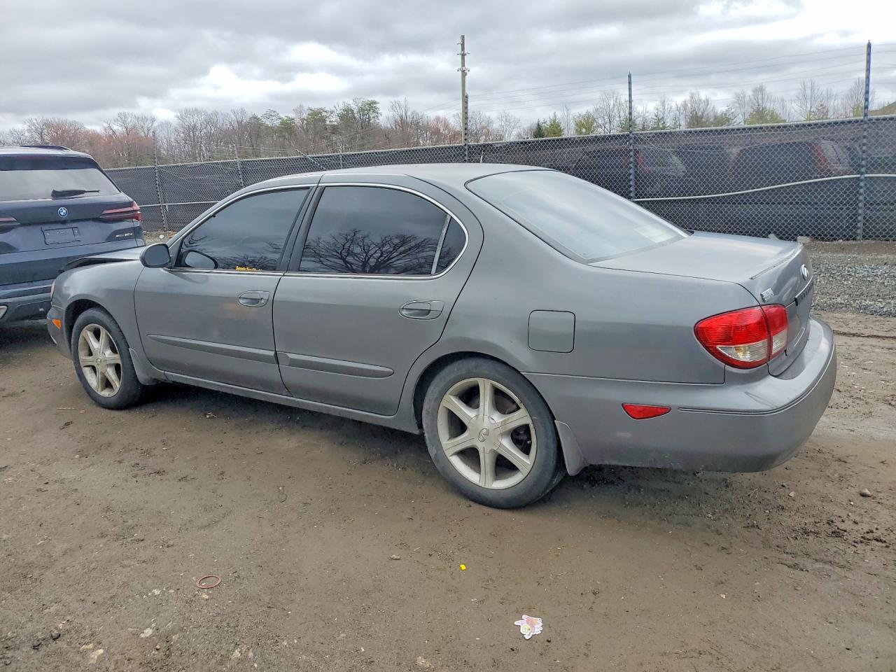 2003 Infiniti I35 Base - Фото 2